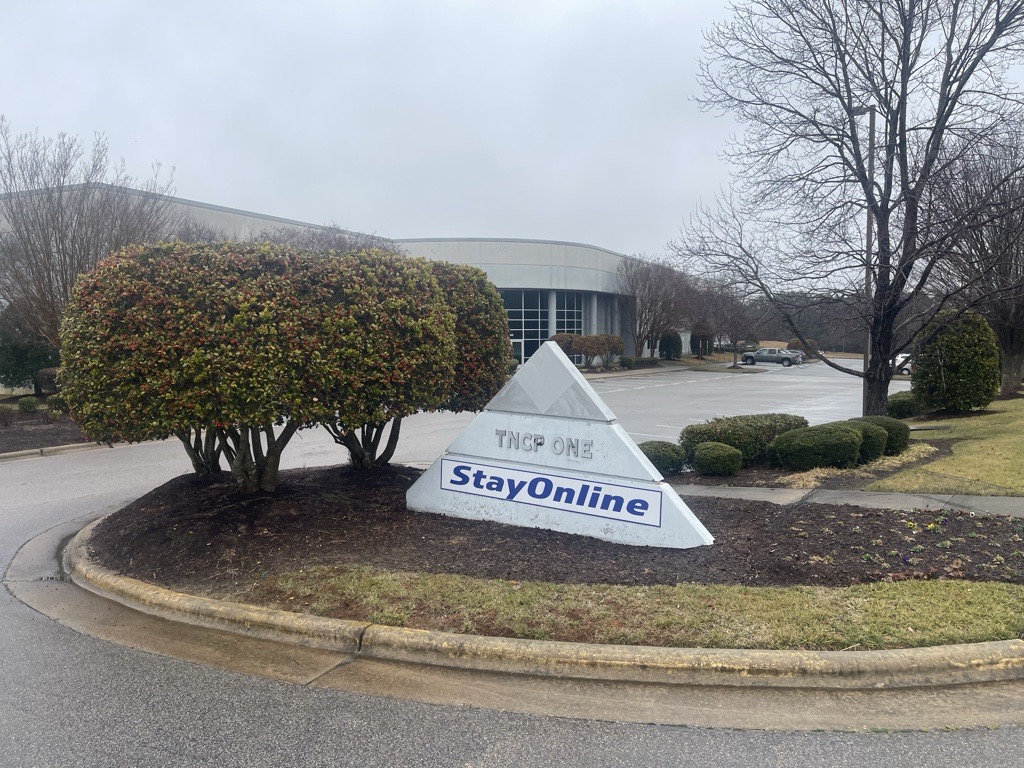 Sign in front of StayOnline's factility 